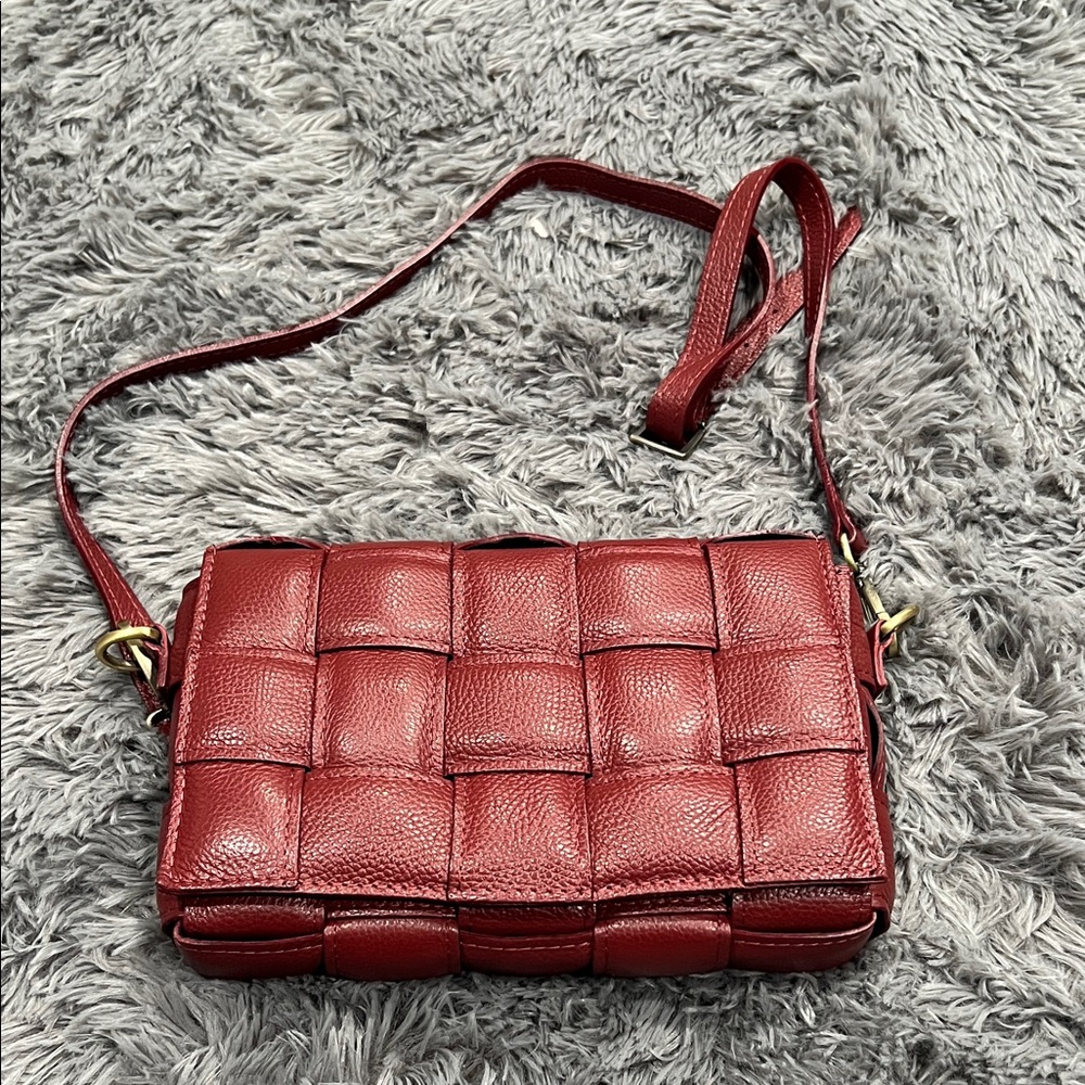 Viola Castellani Milano Woven Leather Crossbody Bag Made in Italy Burgundy